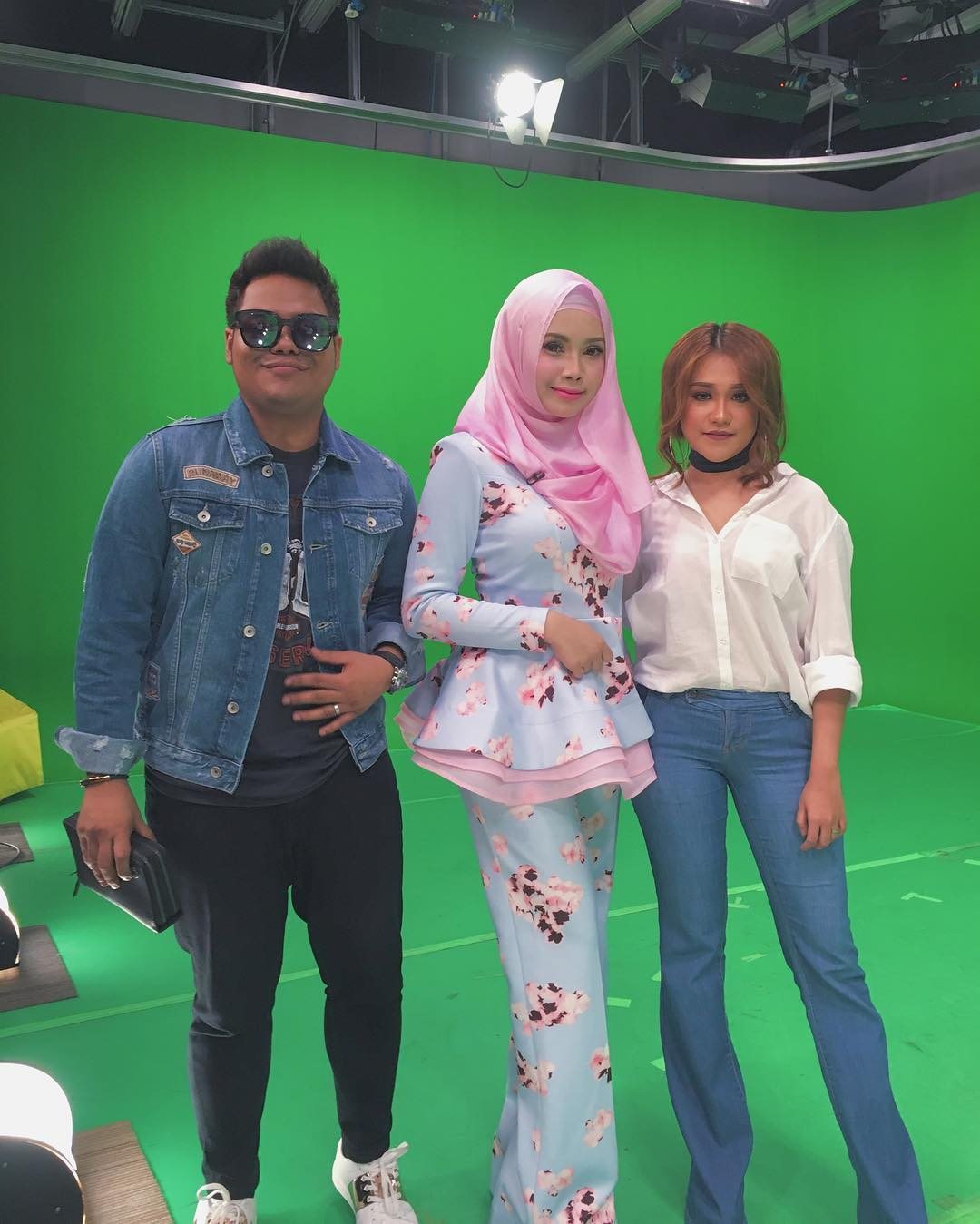 View Ernie Zakri Jangan Marah Lirik PNG