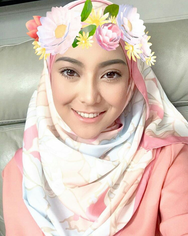 Download Mawar Rashid Tudung Pictures