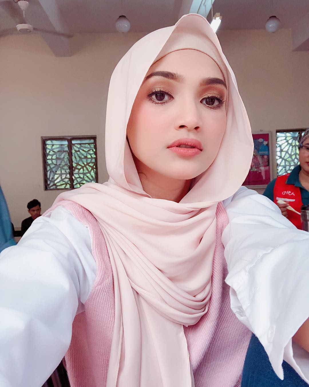 Gambar Atikah Suhaime Cantik Bertudung Azhan Co