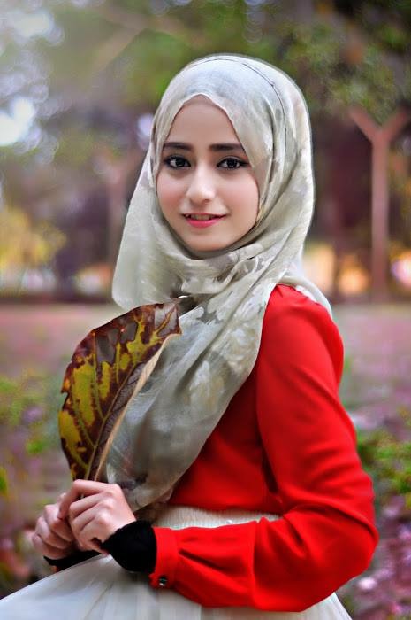 Most Beautiful Girl in Hijab | Azhan.co