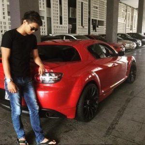 Gambar Zukiee Dengan Kereta Mazda Rx8