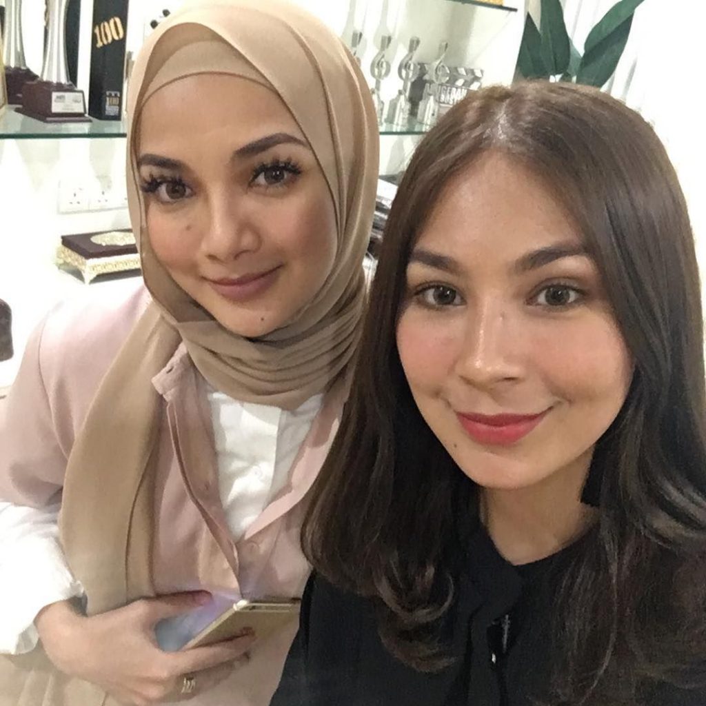 Dahlia Shazwan Shafiq Ismet Foto Dahlia Shazwan Wanita Cantik Bintang Iklan Trivago Meletop Dahlia Shazwan Datoac Jom Dengar Tips Menyimpan Dari Dahlia Shazwan Akak Trivago Ni Subscribe Astro Herman Gans