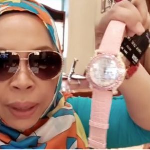 Dato Seri Vida Dengan Jam Tangan RM100K